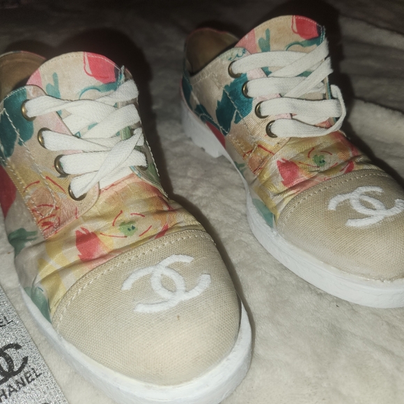 RARE chanel shoes - Picture 2 of 16